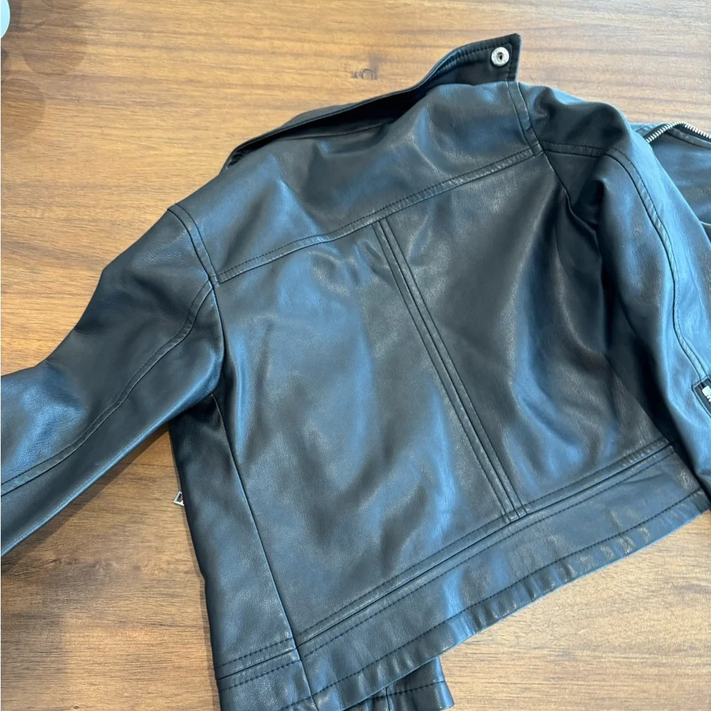 Zahra girls outerwear team size 5 never worn no returns - Picture 4 of 7